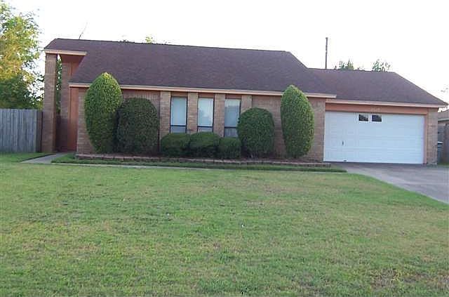 1st image of 2340 Monica St