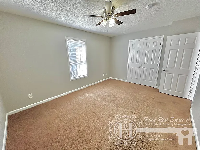 620 E Davis St #A — Photo 10