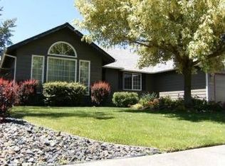 1236 Kokanee Ln, Grants Pass, OR 97527