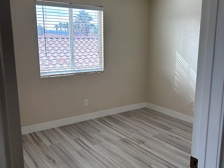 Guest bedroom