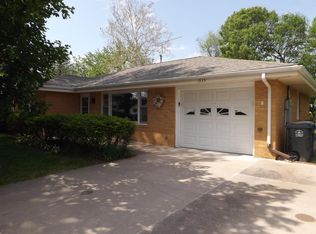 1535 Magnolia St, Muscatine, IA 52761