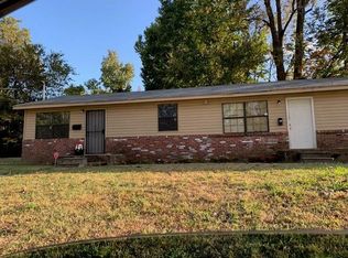 911 E Polk Ave, West Memphis, AR 72301