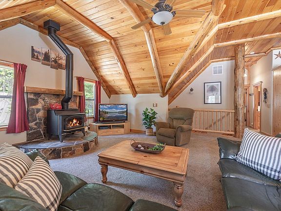 4th image of 51122 Conifer Dr