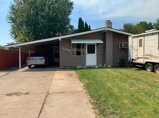 1204 S 11th Ave, Yakima, WA 98902