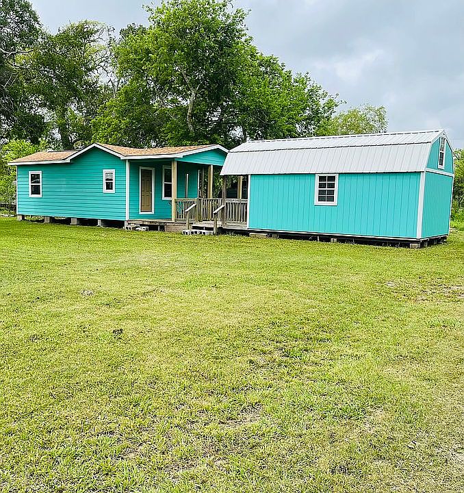 1st image of 1066 Sherwood Forest Dr