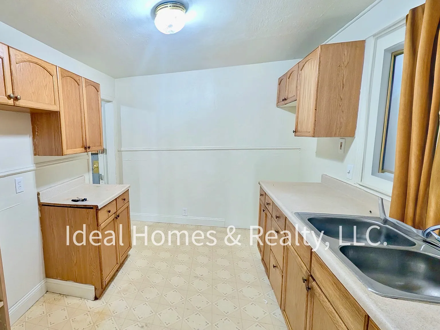 3061 Raywood Street - 1 — Photo 3