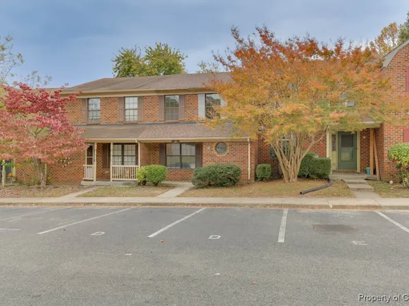 357 Circuit Ln APT D, Newport News, VA 23608