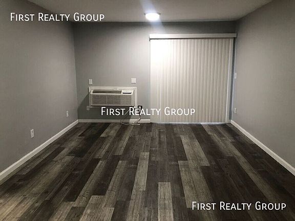 3rd image of 315 N Broadway St #2
