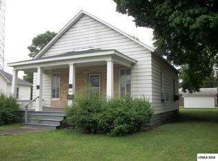 602 N Logan St, Lincoln, IL 62656