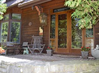 2823 Lakeshore Rd, Manistee, MI 49660