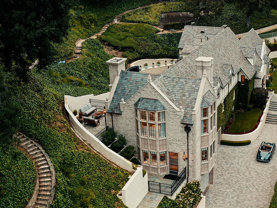 10950 Bellagio Rd
