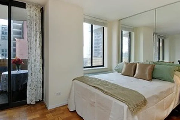 Sold by Corcoran | media 19