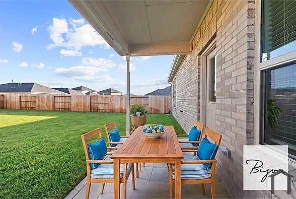 1316 Ventura Creek Dr — Photo 23