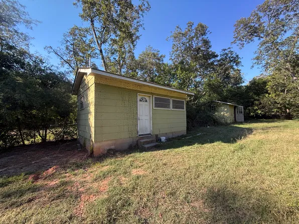 415 Water St #B, Washington, GA 30673