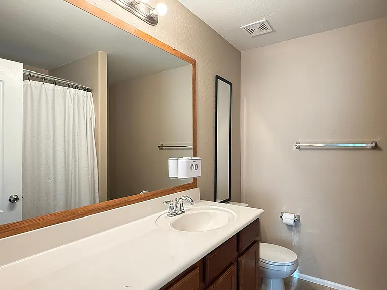 4533 S 236th Dr — Photo 11