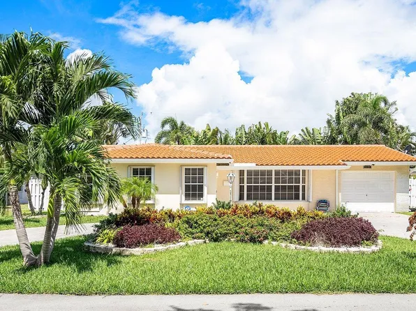 5221 NE 26th Ave, Lighthouse Pt, FL 33064