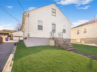 1688 Bay St, Fall River, MA 02724