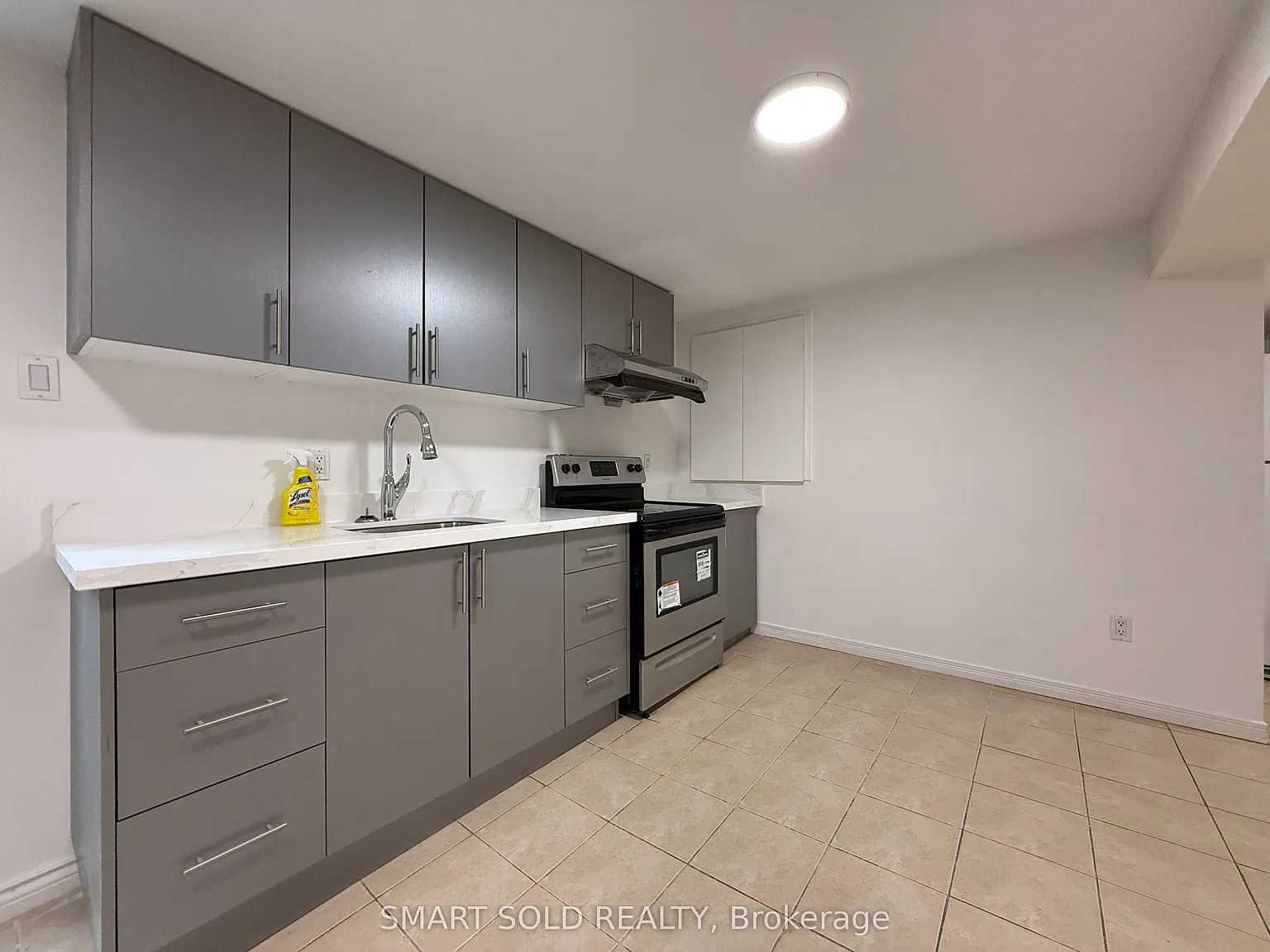 2 bed, $1,100 — Photo 3