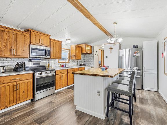 4th image of 1000 Alexander Ct Trailer 21
