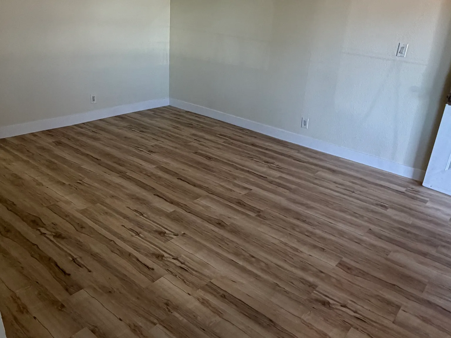2 bed, 550 sqft, $1,195 — Photo 2