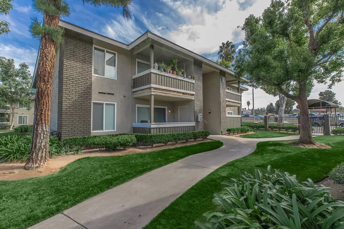 The Meadows Apartments — Photo 2