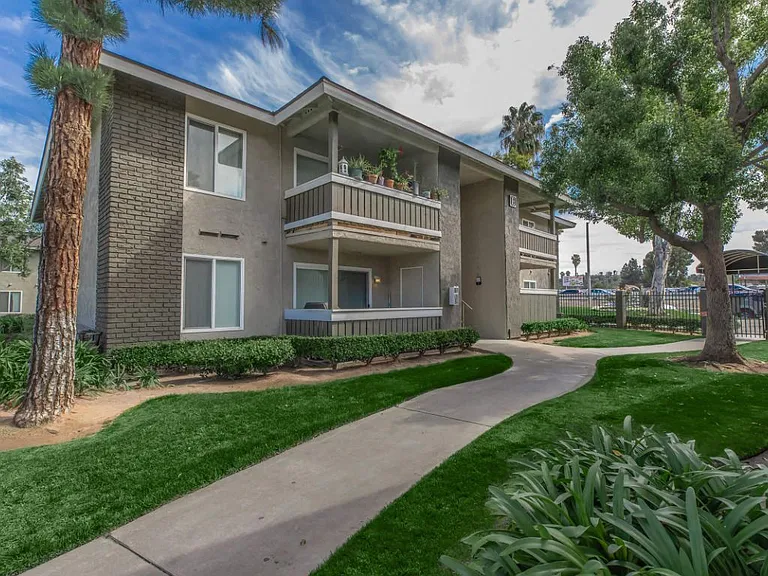 The Meadows Apartments — Photo 2