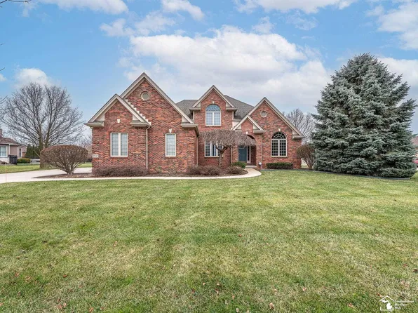 5547 Wimbledon Park Dr, Monroe, MI 48161