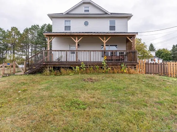 11 Leblanc St, Memramcook, NB E4K 2N2