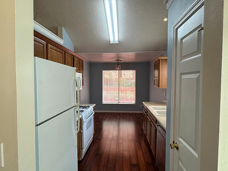 1840 Arborwood Dr — Photo 24