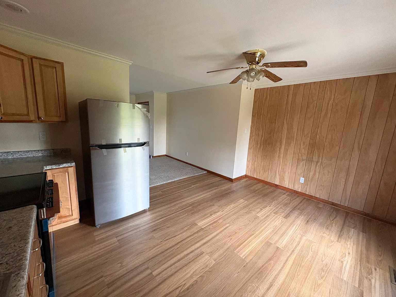 2 bed, 1000 sqft, $1,200 — Photo 3