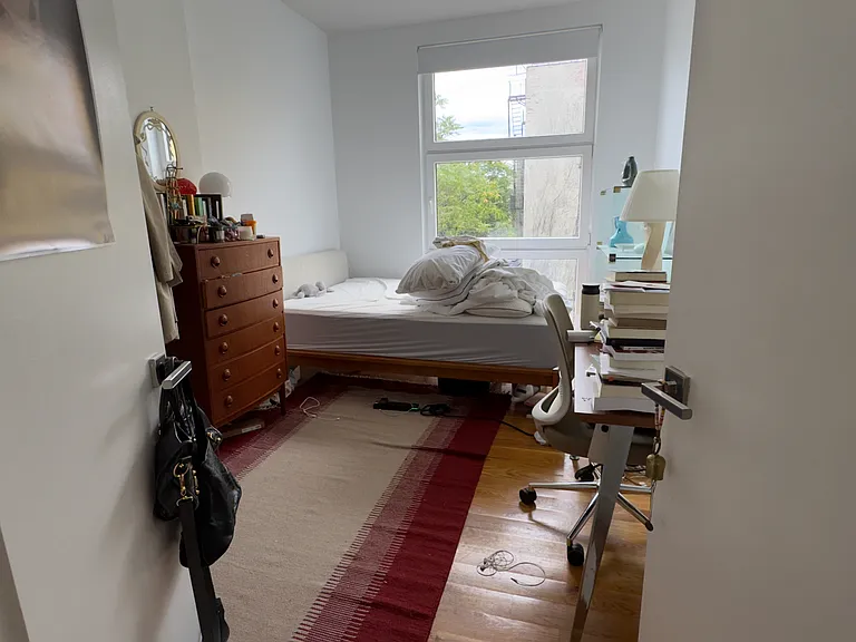 229 Roebling St #4D — Photo 10