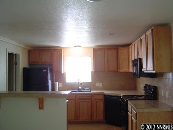 3rd image of 4433 Mustang Dr