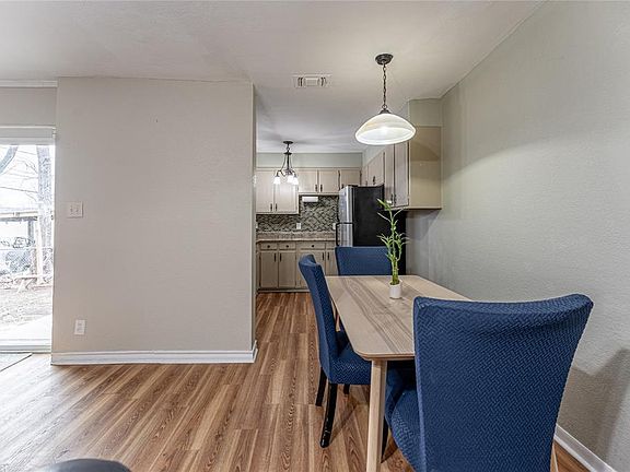5th image of 1307 E Inwood Dr