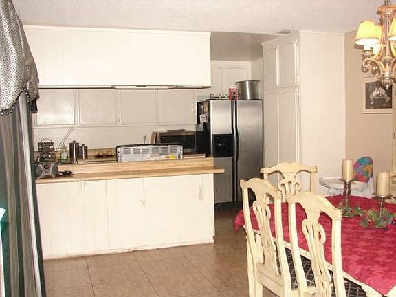 4th image of 2920 S Castle Harbour Pl