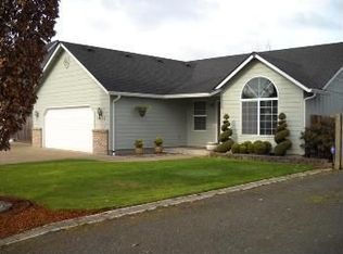 3898 Pinyon St, Springfield, OR 97478
