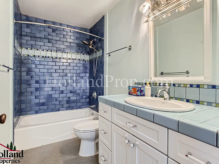 3257 NE Brogden St — Photo 17