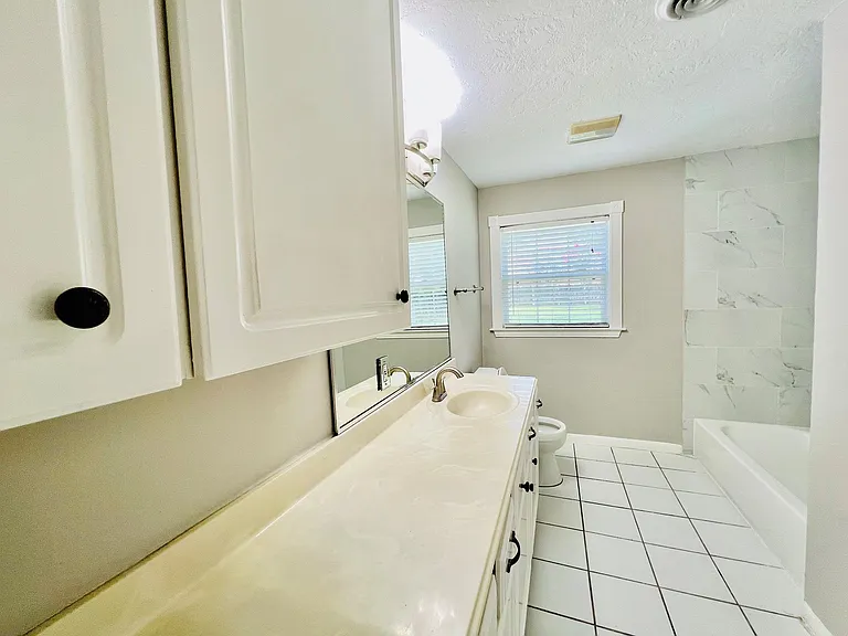 5124 Beech St — Photo 16