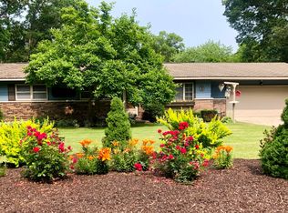 1154 Cadillac Dr, Muskegon, MI 49445