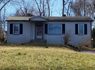 435 Rankin St NW, Lenoir, NC 28645
