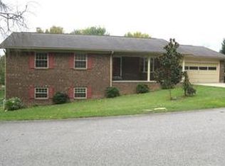 32 Barbara Cir, Scott Depot, WV 25560