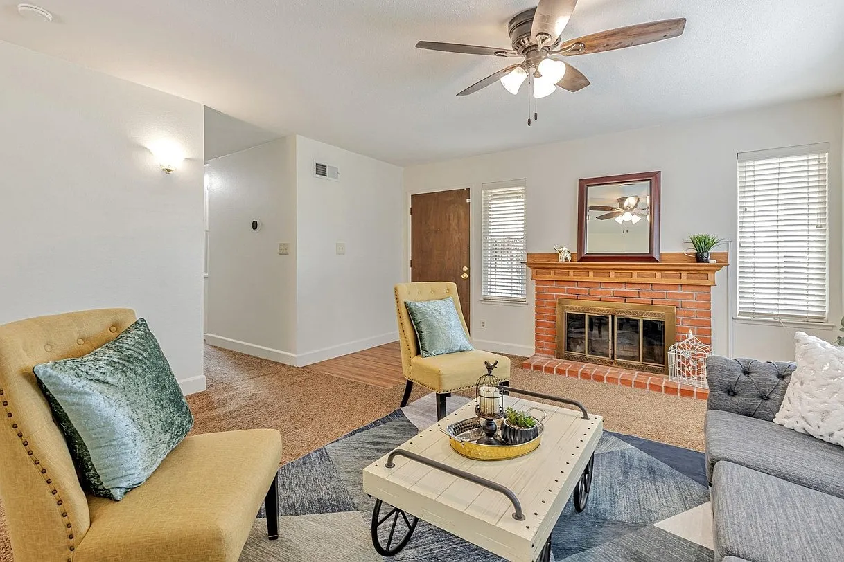 4 bed, 1396 sqft, $3,900 — Photo 4