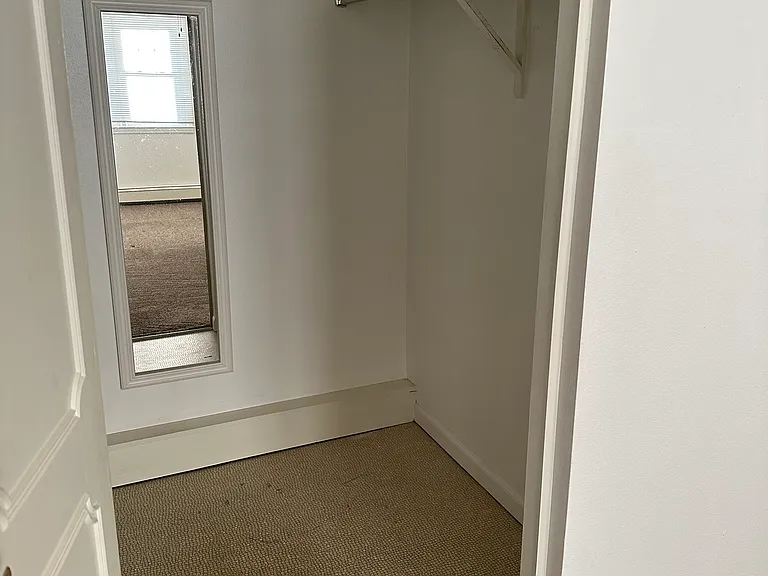 Julien Dubuque Apartments - 55+ Community — Photo 7