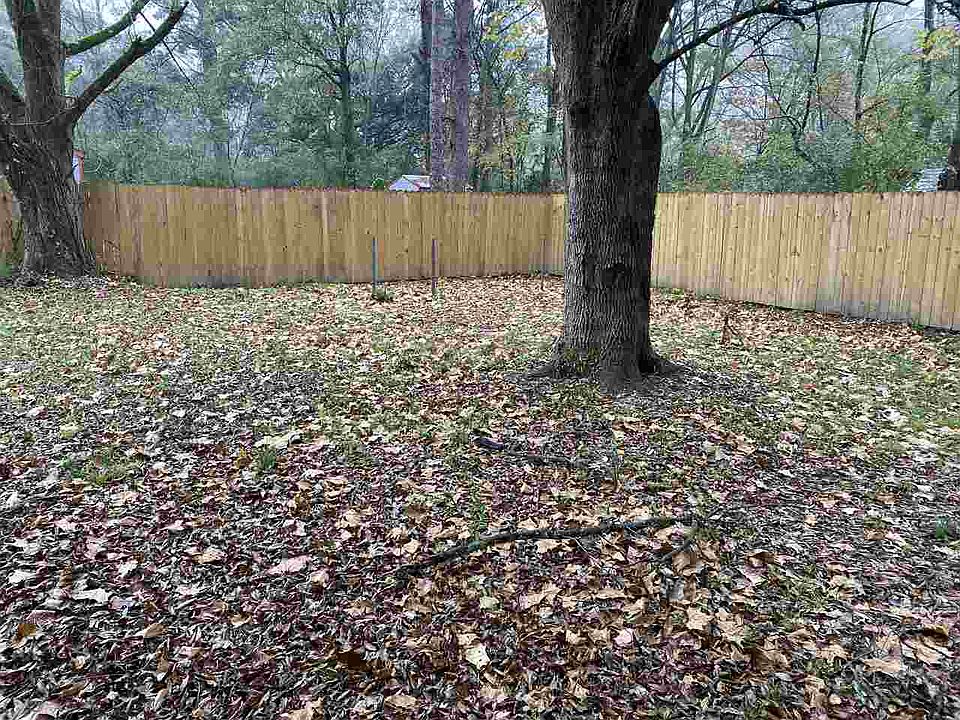 2nd image of 113 Savanna St