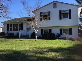 3754 Meadowlark Rd, Roanoke, VA 24018