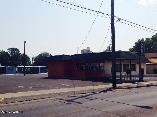 2nd image of 1205 N 1st St