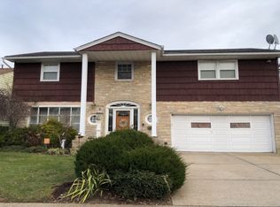 927 Edwards Blvd, Valley Stream, NY 11580