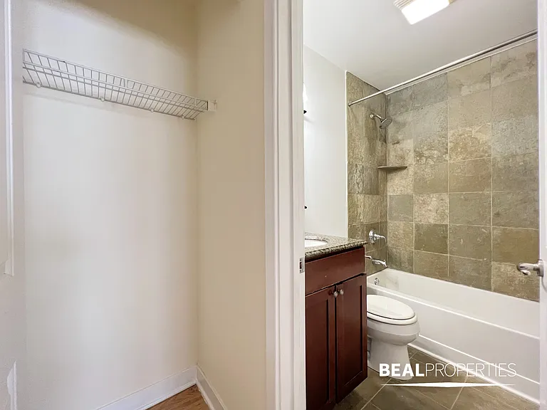 625 W Wrightwood — Photo 38