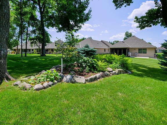3rd image of 3960 Geneva Golf Club Dr NE