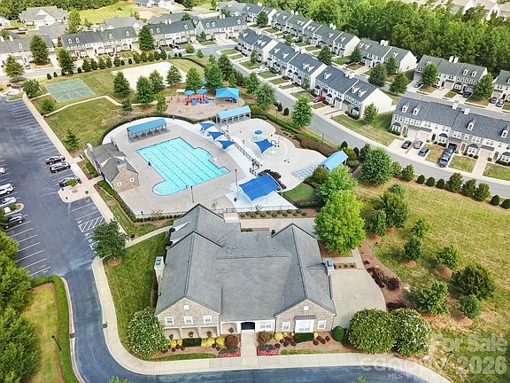 2nd image of 10328 Ebbets Rd