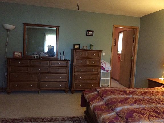 4th image of 701 N Boulder Dr